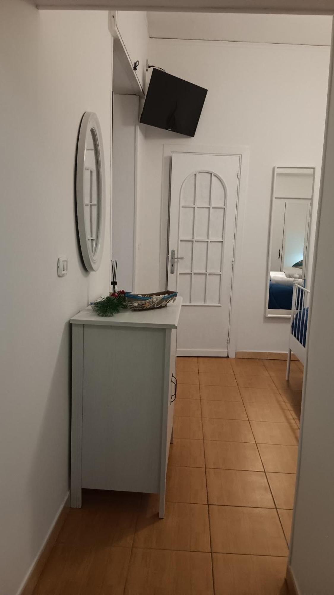 Dimora Danicla Apartment Наполи Екстериор снимка